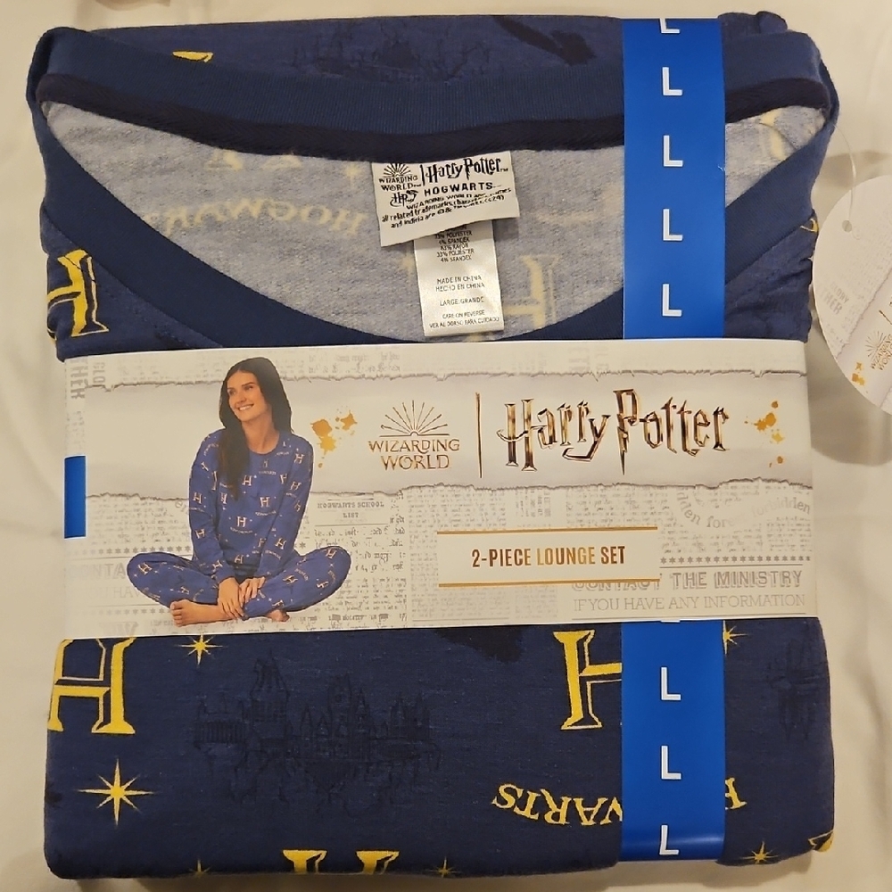 Warner Bros. Blue and Yellow Pajamas Magical Design